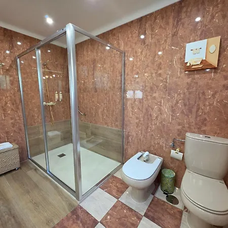 Castrum - Nature - Jacuzzi - Sauna - Banho Turc - Bilhar - Matraquilhos *