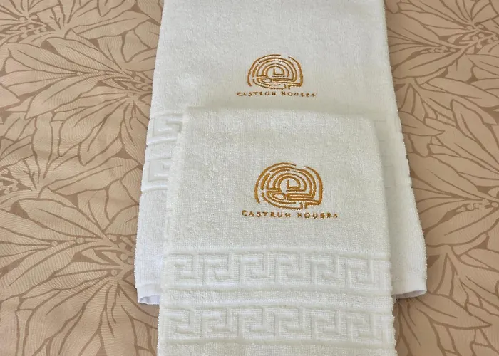 Castrum - Nature - Jacuzzi - Sauna - Banho Turc - Bilhar - Matraquilhos