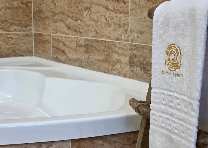 Castrum - Nature - Jacuzzi - Sauna - Banho Turc - Bilhar - Matraquilhos